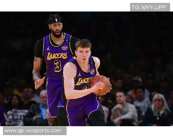 2012年2月7日尼克斯与爵士激战成名球星精彩对决回顾