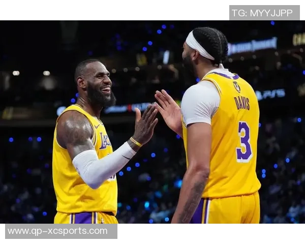 湖人对决雄鹿精彩直播回顾及赛后分析三月二日赛事亮点揭秘 湖人对决雄鹿精彩直播回顾及赛后分析三月二日赛事亮点揭秘